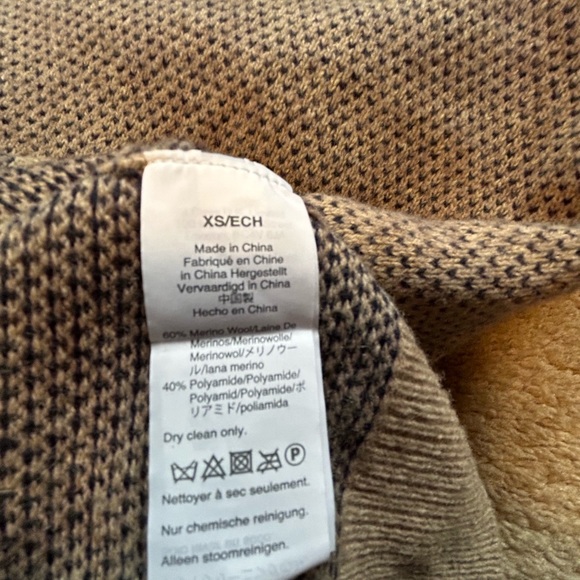 J Crew sweater (x-small) - Picture 3 of 4